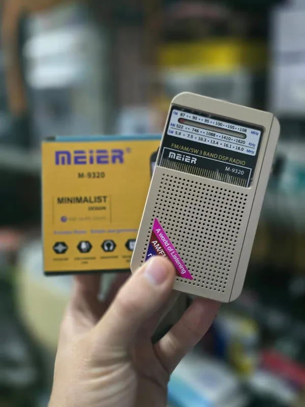 Radio Portatil AM/FM M-9320 - FoxCel